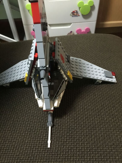 网友神***志对 乐高75035 评价:不错,是正品,儿子非 - 慢慢买