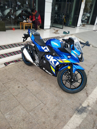 豪爵(haojue)gsx250r-a:"很满意,多年的愿望 终于实现了!感谢大铃木.