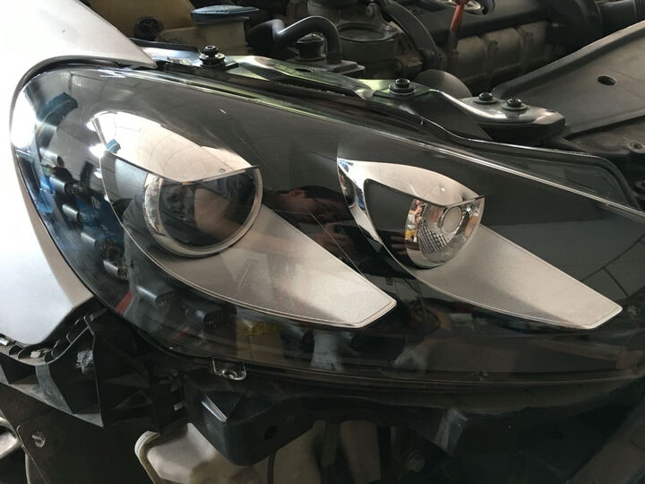 海拉1zs009902-771:"灯不错,但物流慢得要命,这么贵重的货物给我发