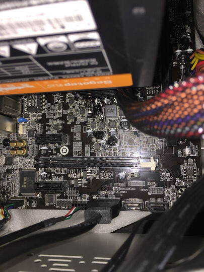 七彩虹(colorful) c.