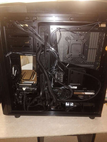 恩杰(nzxt)phantom 大幻影 全塔游戏机箱 黑色