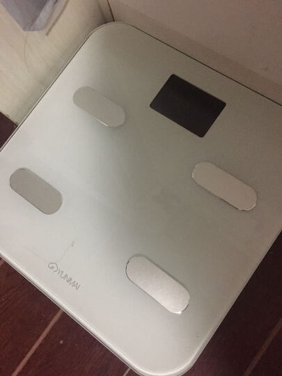 云麦m1302:"特别好用,手机打开蓝牙,app会自动连接体重秤更新体重!