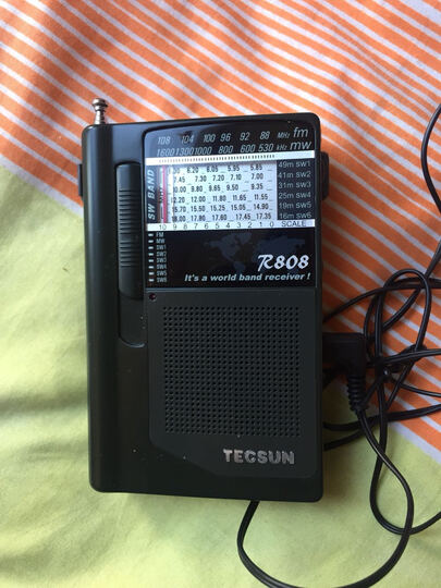 德生r808:"目前用着挺好的,没有出现什么问题,还带个耳机!" - 京东