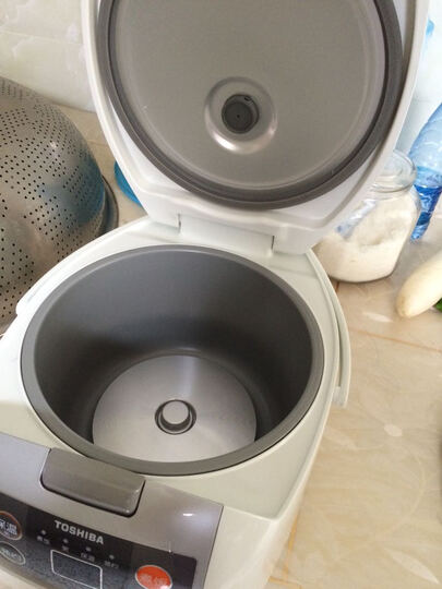 东芝(toshiba) rc-n15sn 微电脑大金涂层内胆电饭煲 4l