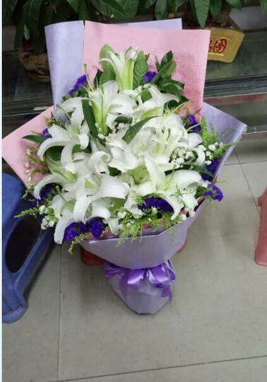 花语心愿香水百合花束速递同城配送毕业生日礼物北京上海广州深圳成都