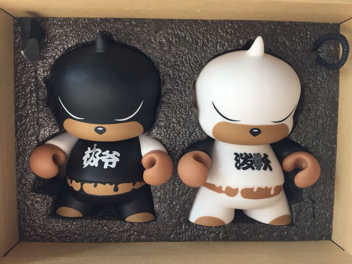 罗辑思维死磕侠|极爷&泼妖(标准版)手办 玩偶:"很可爱!喜欢?" - 京东