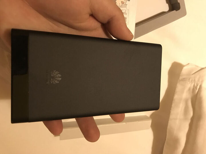 华为华为10000mah移动电源/充电宝 快充版:"真不错.