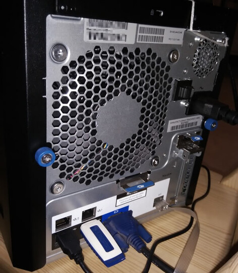 惠普712317-aa1:"毕业后一直在it界混了10几年了,摆弄的服务器也有不