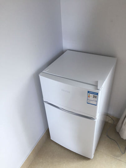 奥马bcd-85:"还行吧,后面是塑料泡沫,没有压机盖板,压缩机电线裸露在