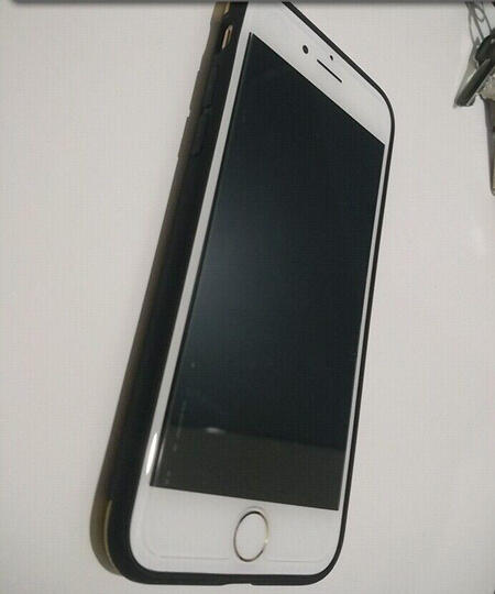 酷乐克(kuleke):"手机壳很不错啊,亮闪闪的.上手也很不错,光滑.