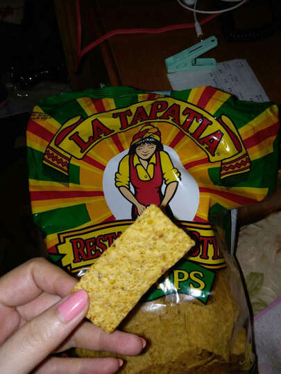 墨西哥少女玉米脆片:"酥脆可口玉米味很浓,大包装的很实惠,促销时购买