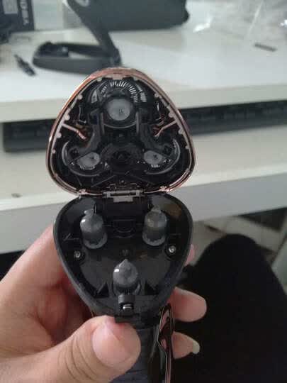 超人(sid) 智能电动剃须刀全身水洗胡须刀快速充电刮胡刀rs339 晒单图
