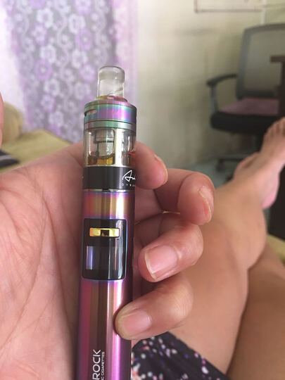 套装恒温40w口感型蒸汽烟雾化器送品牌烟油烟液替烟器 炫彩色挺喜欢的