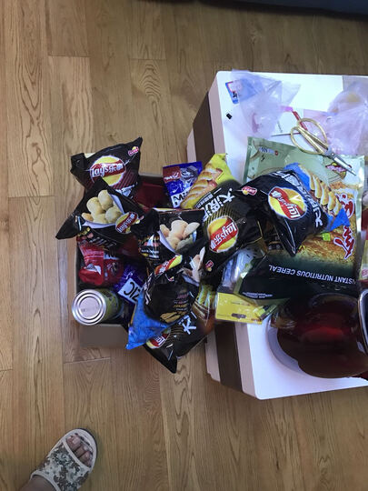 乐事零食 大波浪薯片:"一次性买一堆,能吃好久,比超市核算" - 京东