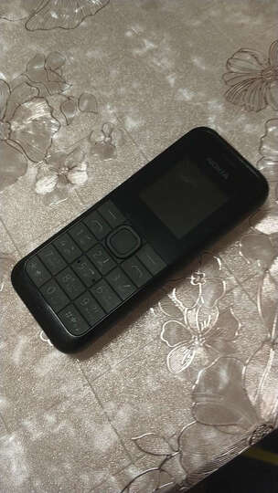 诺基亚105(rm-1133):"正在使用中,和过去的小手机差不多,可以打电话