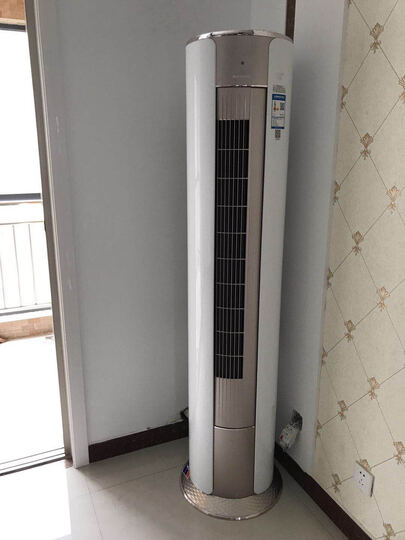 格力kfr-72lw/(72555)fnhad-a3(wifi):"送货很快,安装也很专业,很漂亮