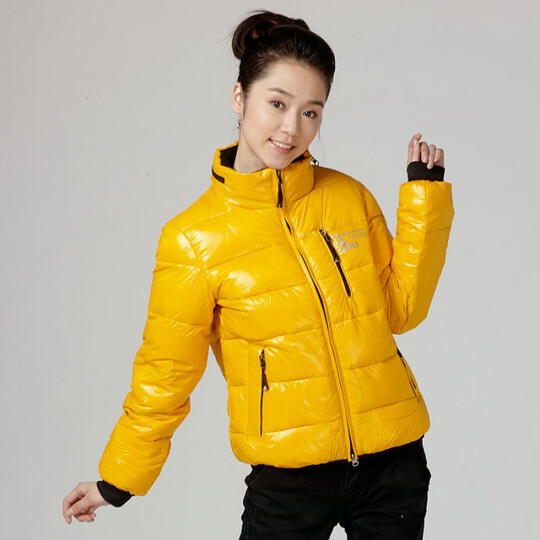 波司登羽绒服 女时尚亮面短款面包 br1856 黄色 155/80a(xs)--在京东