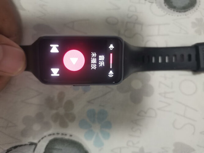 经验解析华为手环4pro与华为手环6区别哪款更好？只选对的不选贵的