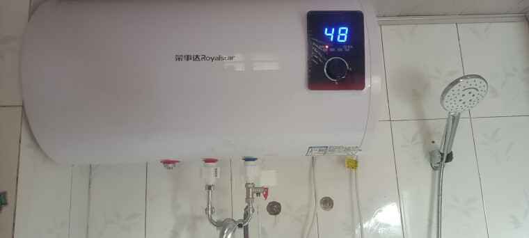 【质量报告】购买电热水器要注意哪些参数？评测 荣事达RSD-S-CZ40B 怎么样？好用吗？