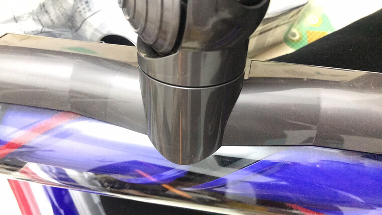 「避坑分析」戴森吸尘器v8absolute和fluffy的区别？到底要怎么选择