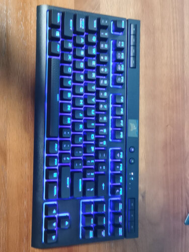 %title插图%num 网友剖析美商海盗船K57RGBWIRELESS键盘怎么样评测质量值得买吗?
