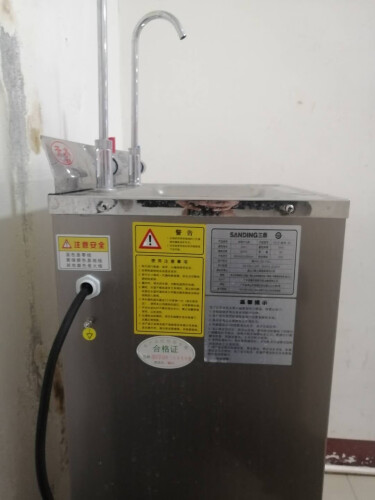 %title插图%num 老司机介绍三鼎YQ-2F商用开水器质量评测怎么样好不好用?