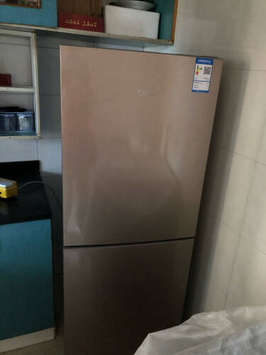 【买前须知】冰箱中 美的BCD-185WM(E)摩卡金 这款属于什么档次？分析性价比质量怎么样！