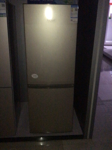 入手对比海尔218wdpd和美菱bcd-219wue3cx有什么不同？对比哪款性价比更高？