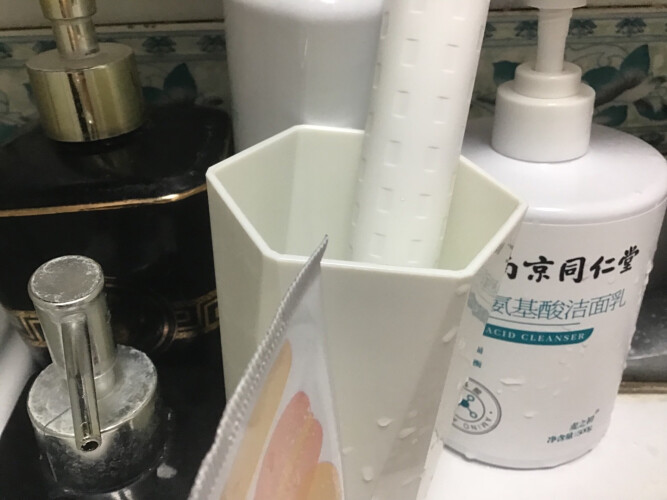 【对比评测】同仁堂500ml 怎么样？质量更好的洁面需要了解哪些细节！