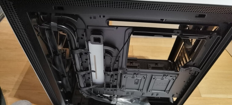 %title插图%num 机箱用后实情讲解NZXTH1评测结果怎么样?不值得买吗?