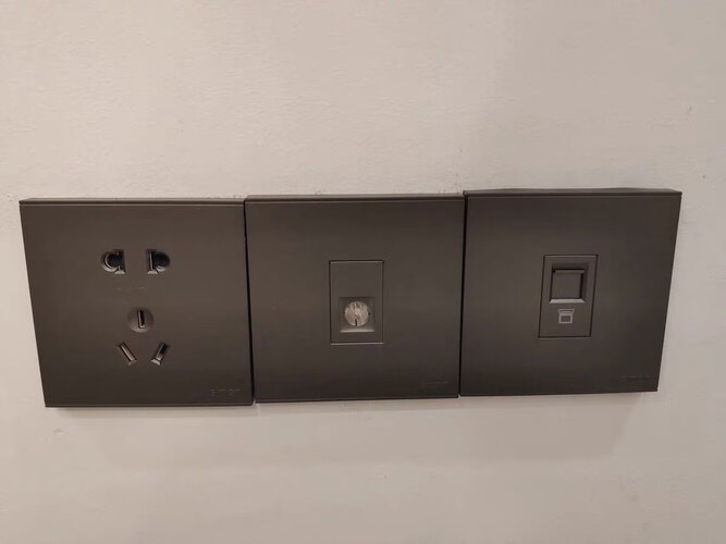 网友剖析西蒙e3和e6开关有什么区别？对比哪款性价比更高