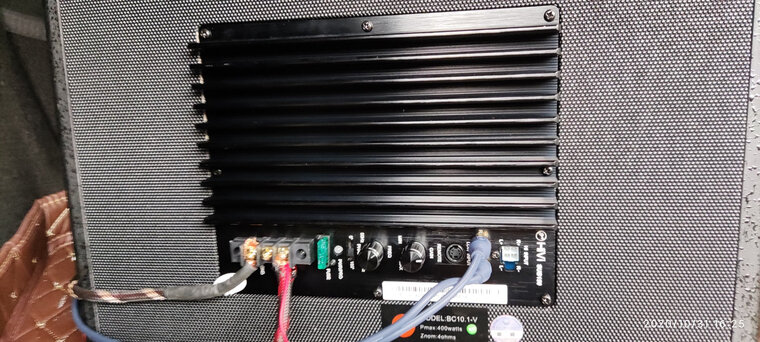 网友剖析惠威v8和v6低音炮哪个好？良心点评配置区别