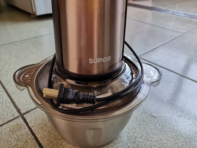 人气博主评价苏泊尔JR18GS -300和JR18G 区别有什么不同？图文爆料分析