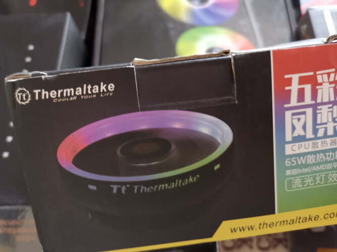 【详细分析】看下这款 Thermaltake五彩凤梨流光 散热器的质量？怎么评测结果这样？