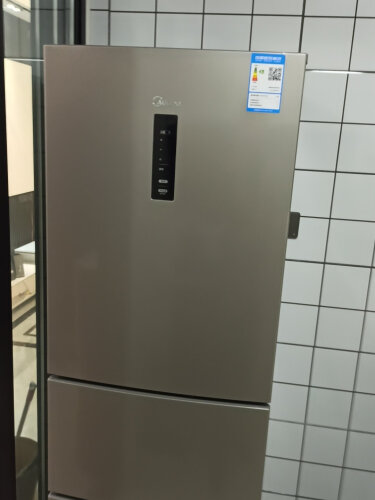 「入手必知」美的BCD-215WTPM(E)冰箱怎么样评测质量值得买吗？