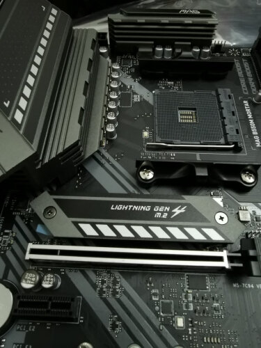%title插图%num 主板用后实情讲解微星MPGB550GAMINGEDGEWIFI质量评测怎么样好不好用?