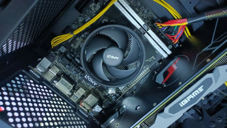 %title插图%num 达人解密七彩虹CVNB550MGAMINGPROV14主板评测报告怎么样?质量不靠谱?