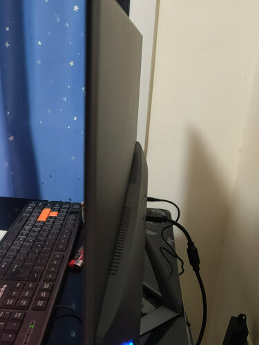 %title插图%num 「显示器解读」长虹27C800FG功能评测结果,看看买家怎么样评价的