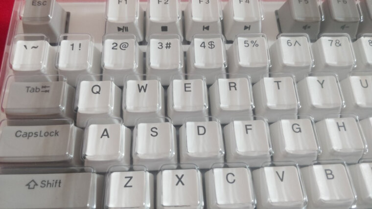 %title插图%num 「实情反馈」DURGODK320w键盘评测报告怎么样?质量不靠谱?