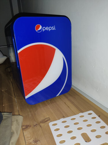 pepsi与guess联名短袖