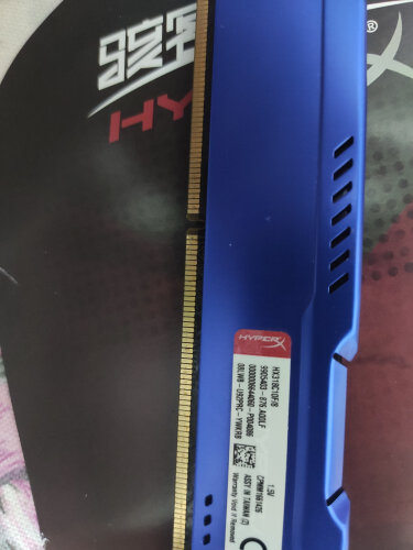 金士顿ddr4内存条的怎么看型号和批次