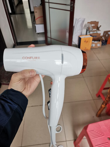 达人爆料康夫吹风机KF3098和3096哪款更适合？深度剖析功能区别