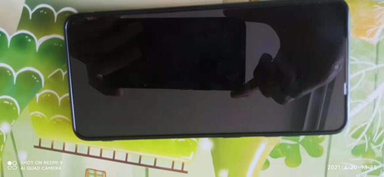 一张图比较三星galaxy s21 ultra和苹果12怎么选？深度剖析功能区别？