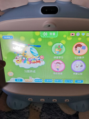 用后实情讲解小霸王q100和u300wifi版哪个好？这样选不盲目