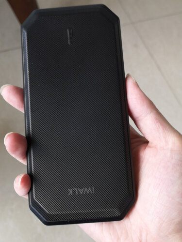 %title插图%num 达人解密爱沃可T10S移动电源功能评测结果,看看买家怎么样评价的