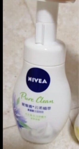 吐露实情洁面妮维雅(NIVEA)云柔植萃氨基酸洁面泡泡学生洗面奶面部洁面乳去角质慕斯去黑头护肤品 氨基酸洁面泡泡保湿180ml功能评测结果，看看买家怎么样评价的