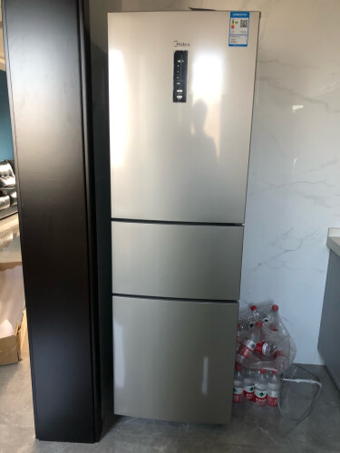 「入手必知」美的BCD-215WTPM(E)冰箱怎么样评测质量值得买吗？