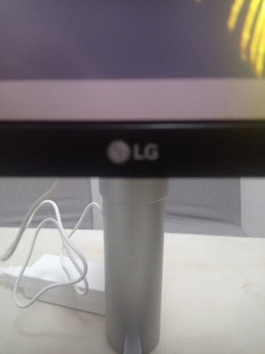 lg27ul600w和650w区别