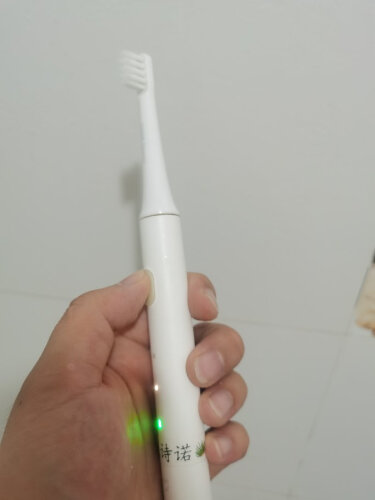 用后实情讲解小米电动牙刷t100和t300区别哪个好点？评测教你怎么选