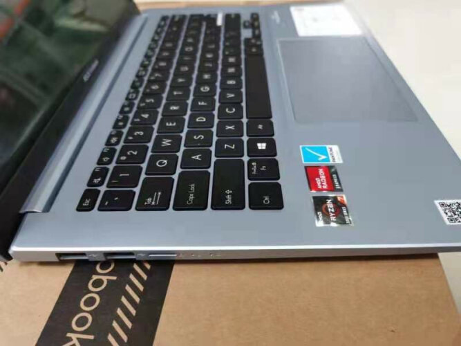 人气博主爆料华硕无畏15和vivobook15  哪个更好用？这样选不盲目